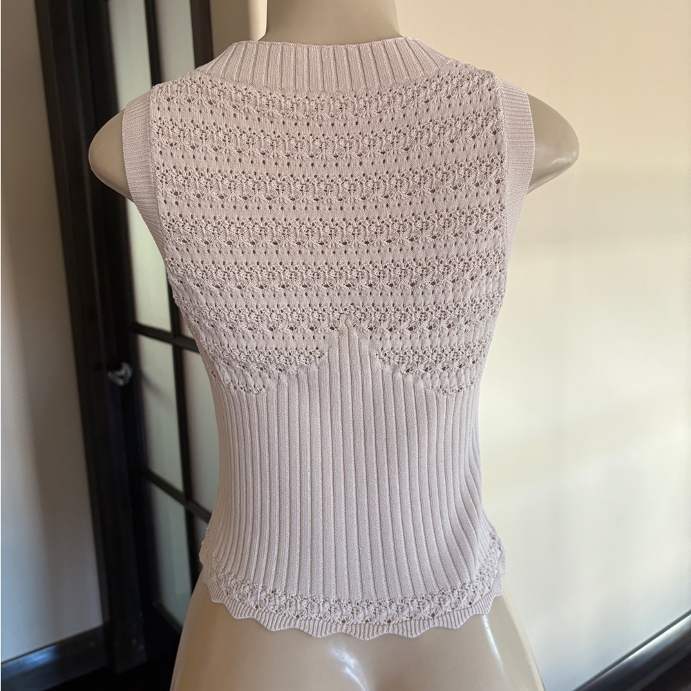 Elegant Cream Sleeveless Knit Top